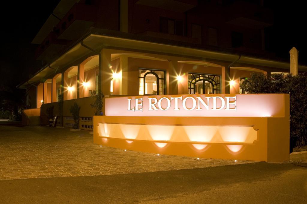 Hotel Le Rotonde Massaciuccoli Екстер'єр фото