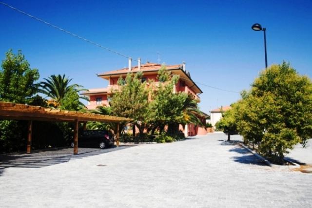 Hotel Le Rotonde Massaciuccoli Екстер'єр фото