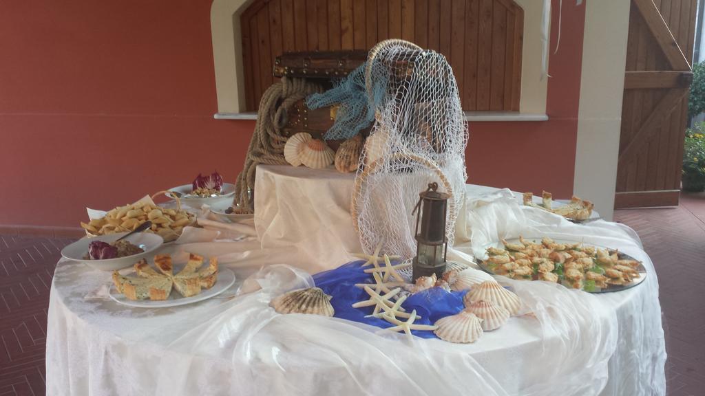 Hotel Le Rotonde Massaciuccoli Екстер'єр фото