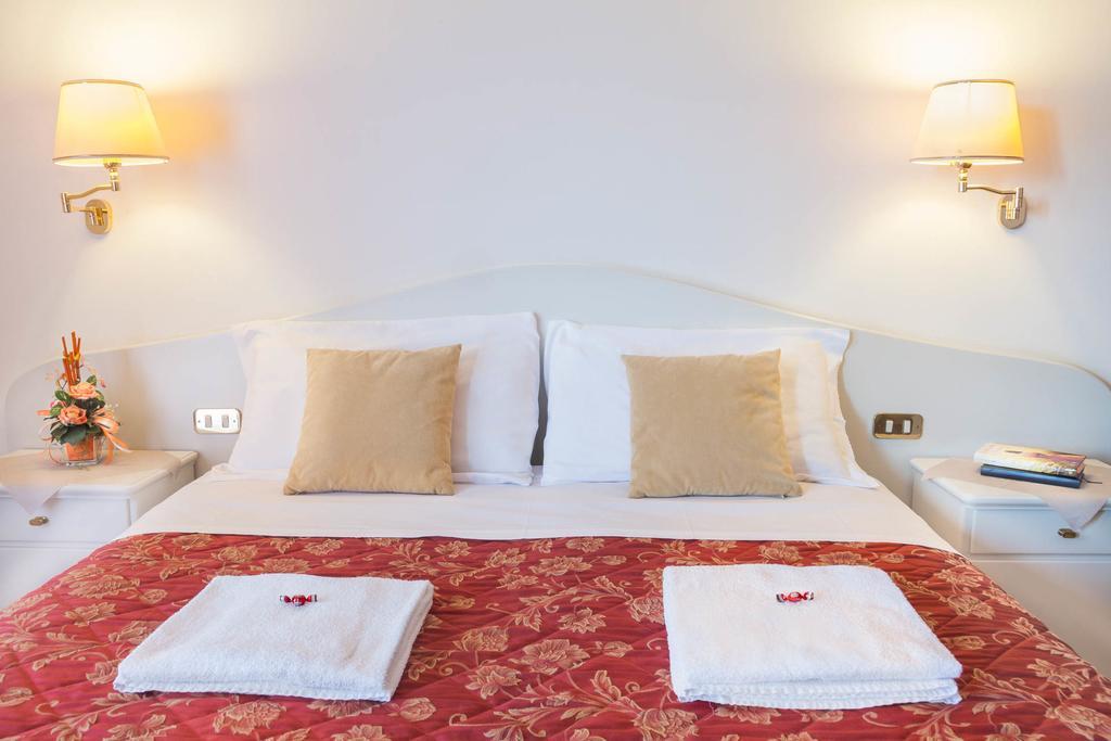 Hotel Le Rotonde Massaciuccoli Екстер'єр фото
